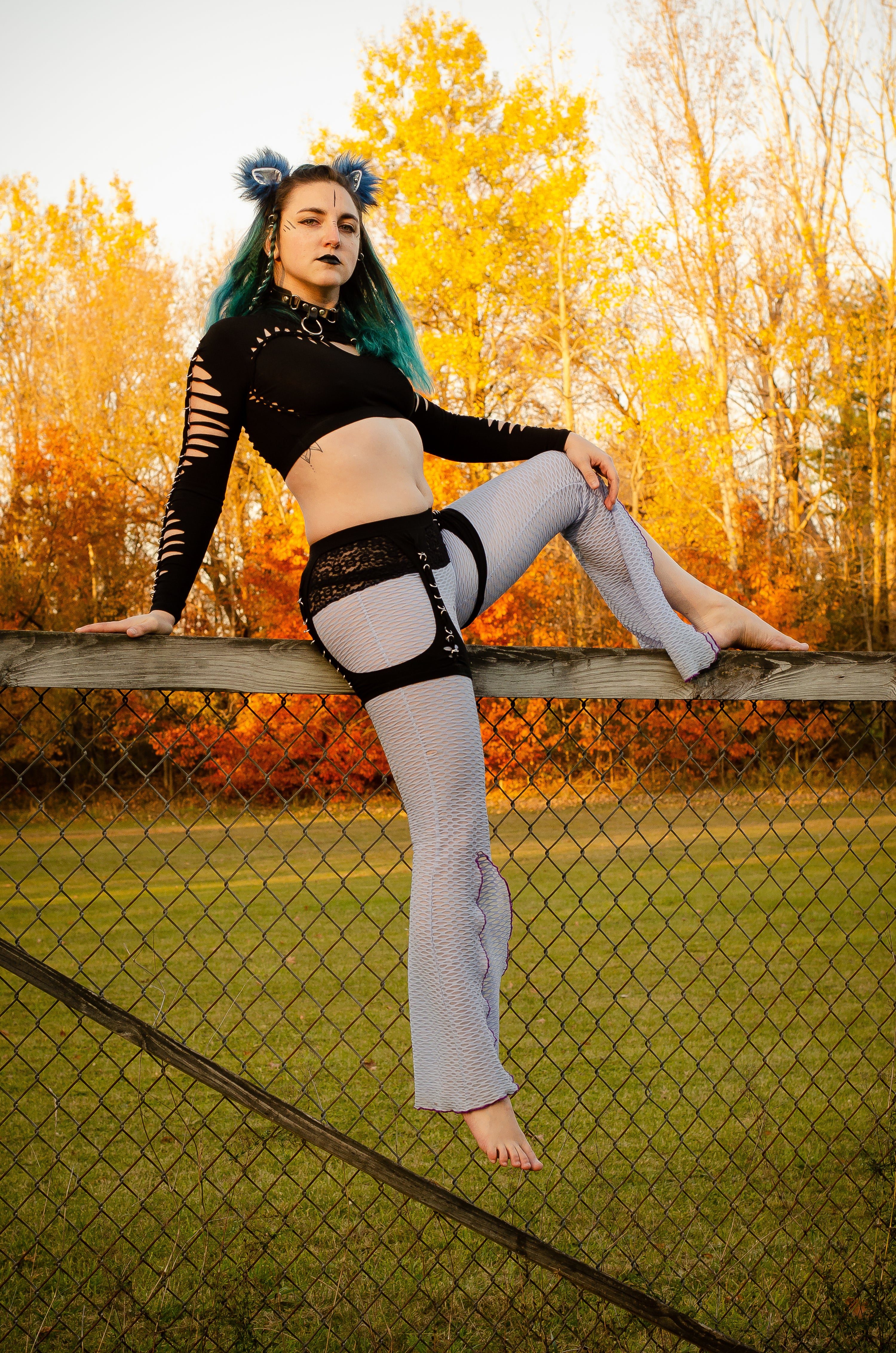 Pierced Slit Weave Sexy Garter Shorts