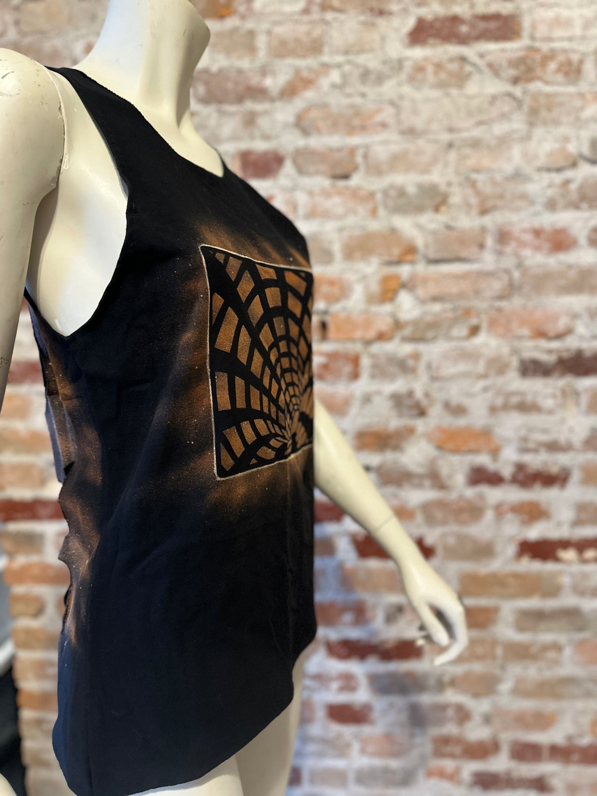 Skull Illusion Bleached Cutout Tank