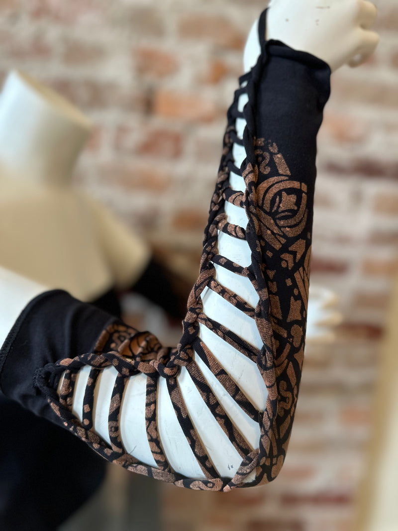 Sacred Grid Bleached Gauntlets