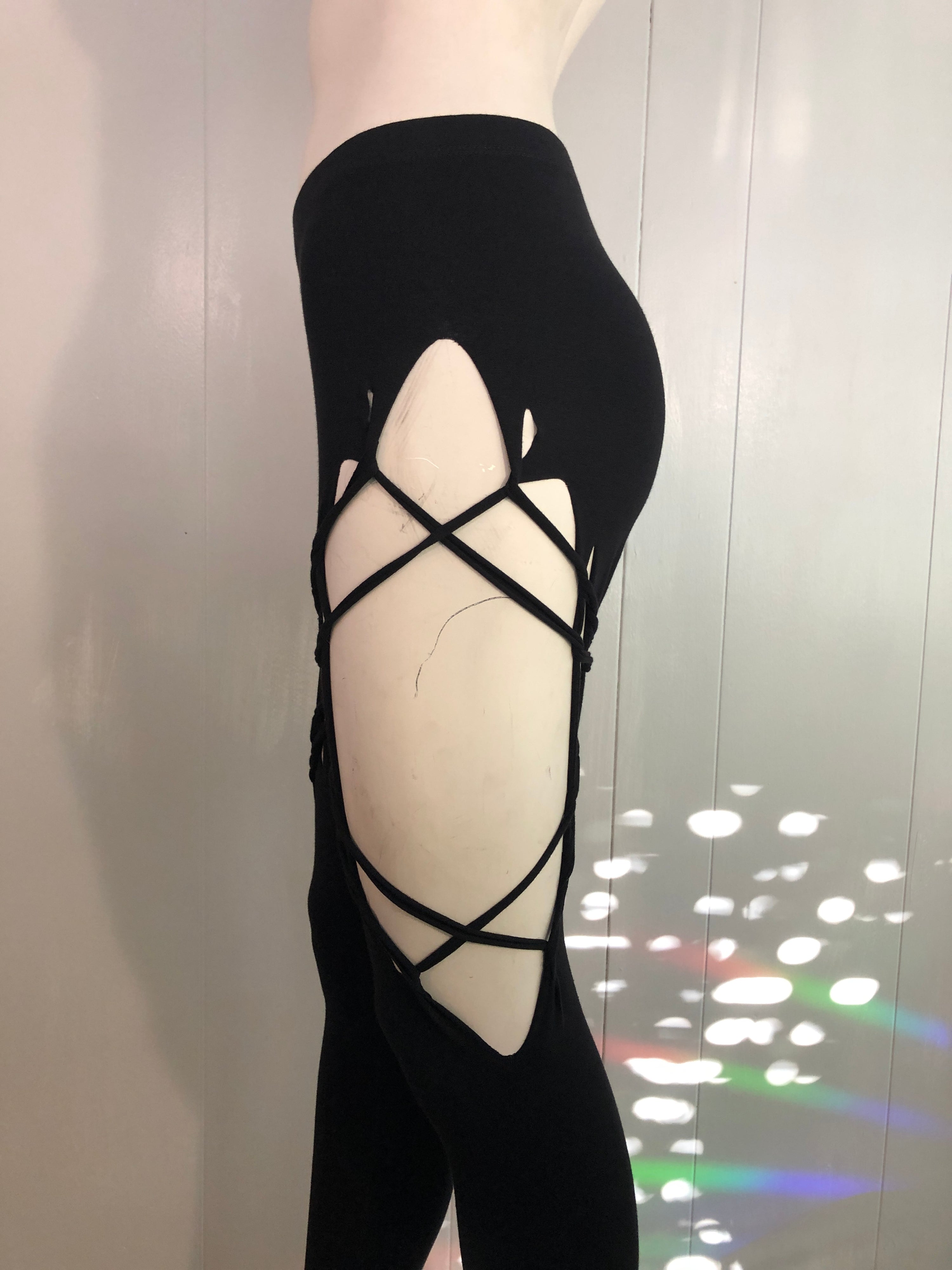 Slit Weave Open Thigh Leggings