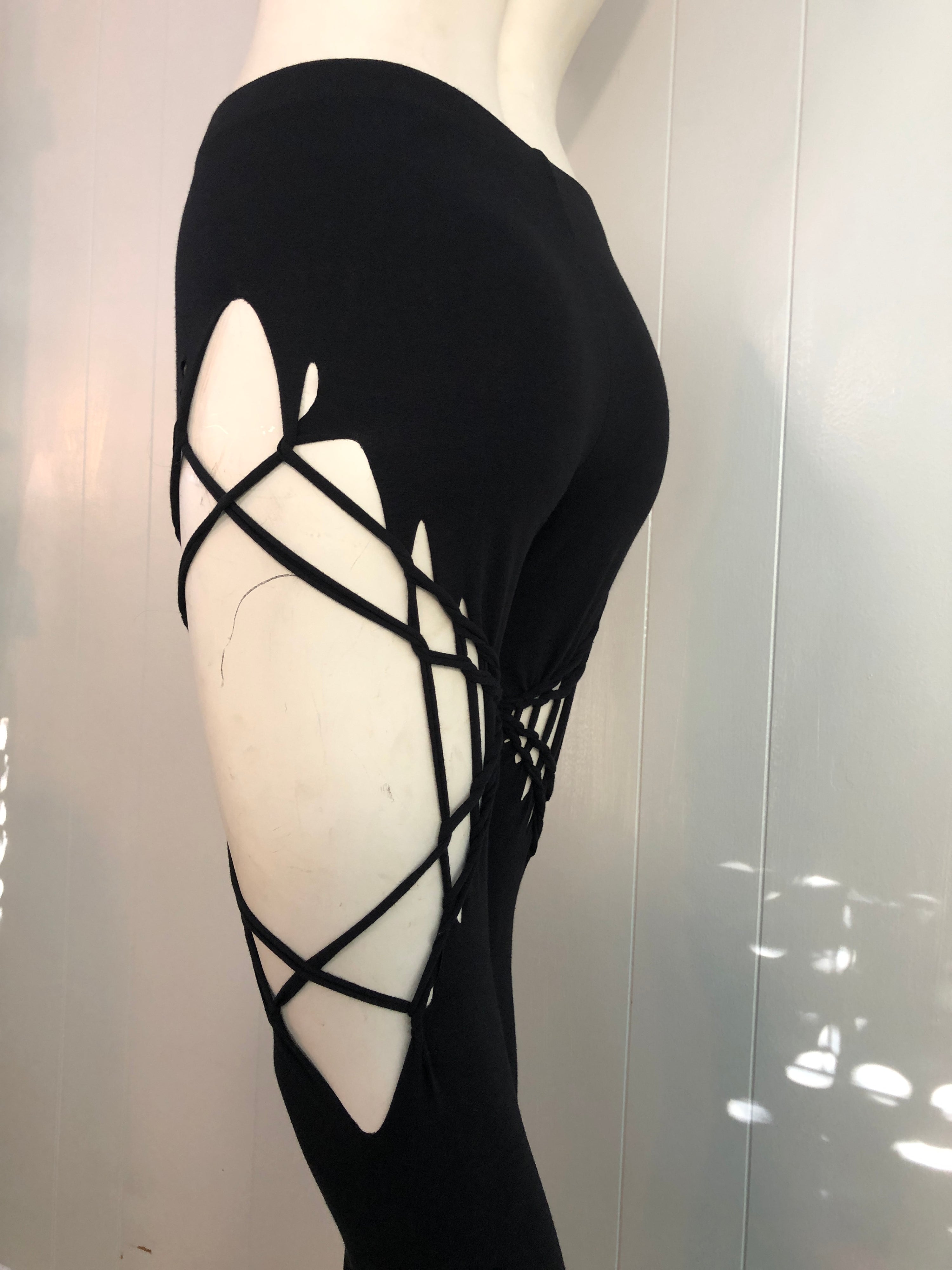 Slit Weave Open Thigh Leggings
