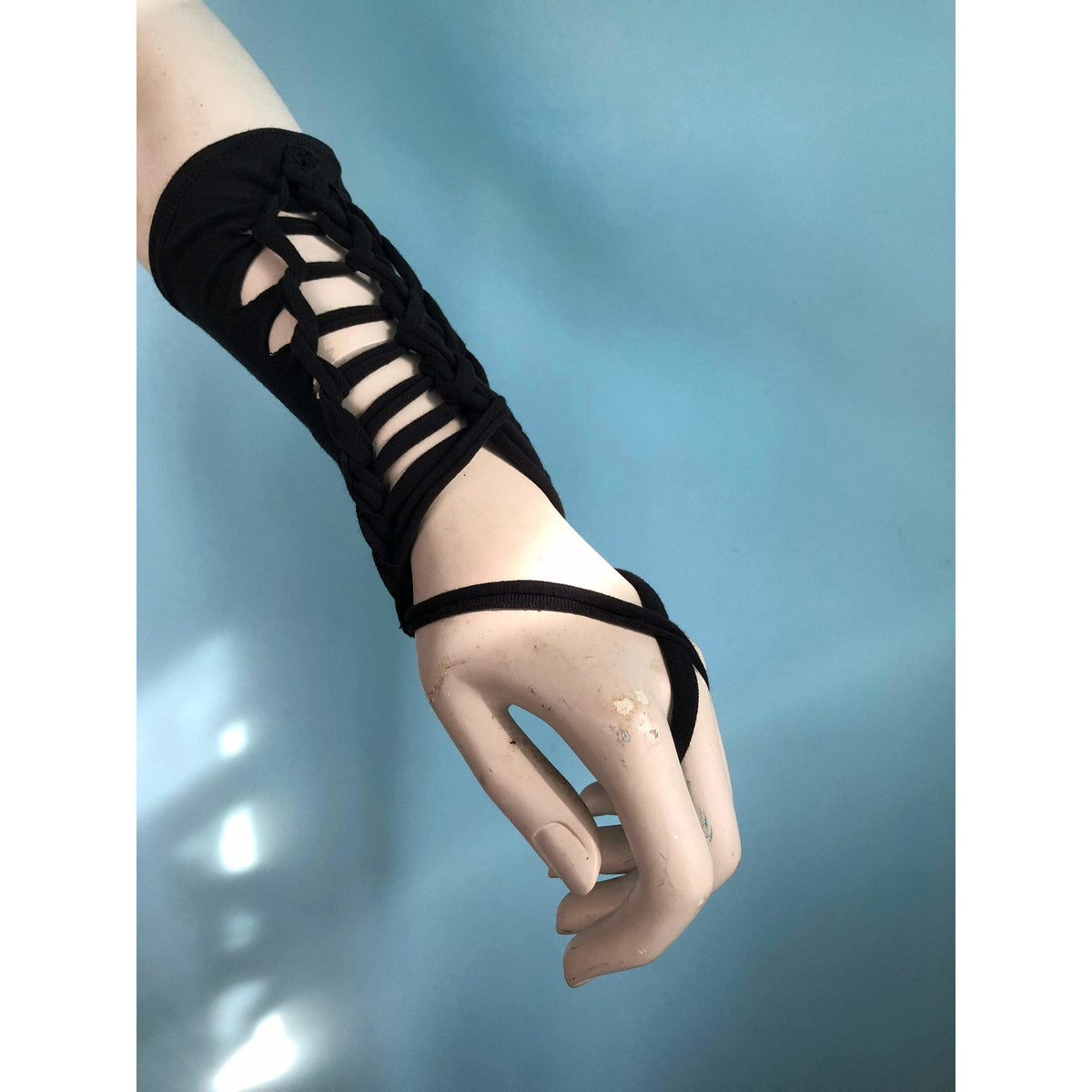 Slit Weave Gauntlets * Braided Sleeves